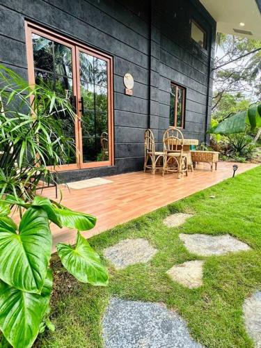Casita Ysla Tiny Home with garden kitchen wifi 2 scooters, El Nido