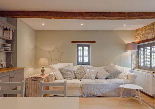 Mill House Cottage - Star Stay on The Cotswold Way in Pitchcombe