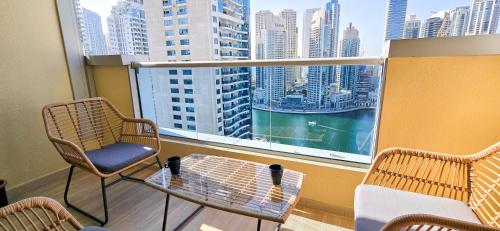 ทัศนียภาพ, Marina View Spacious 2 BHK near ดูไบมารีนา