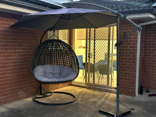 Spacious, cosy and affordable room if no one book in the other 2 room you will stay by yourself in t - Canberra