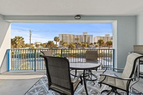 Oceanwalk 2-202 in New Smyrna Beach, USA
