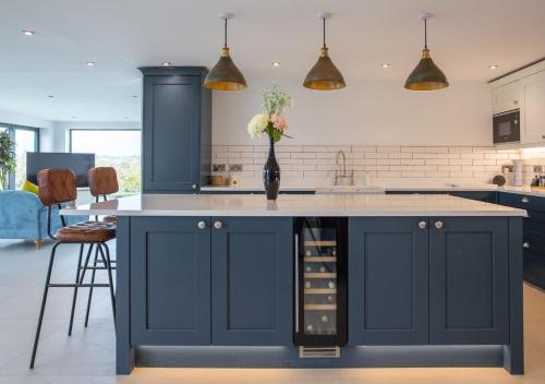 Orchard Barn - Luxury 4 BD Barn Conversion! in Cropthorne