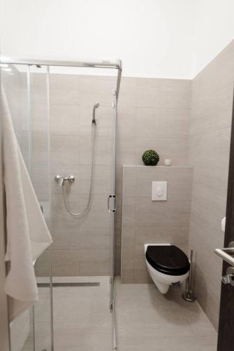 Apartment image 4