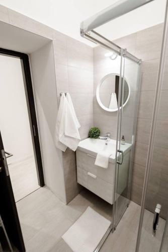 Apartment image 2