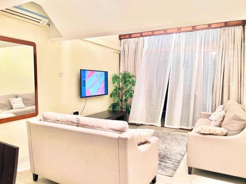BeachFront 2 bedroom Apartment with WiFi&Netflix in Mombasa