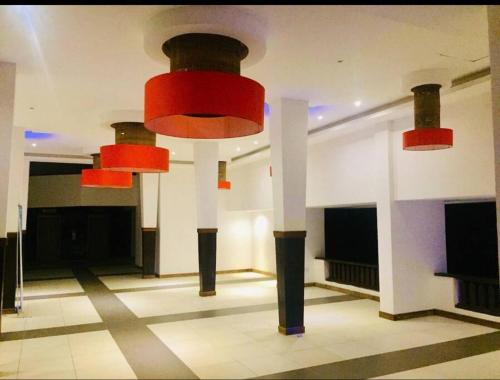 BeachFront 2 bedroom Apartment with WiFi&Netflix in Mombasa