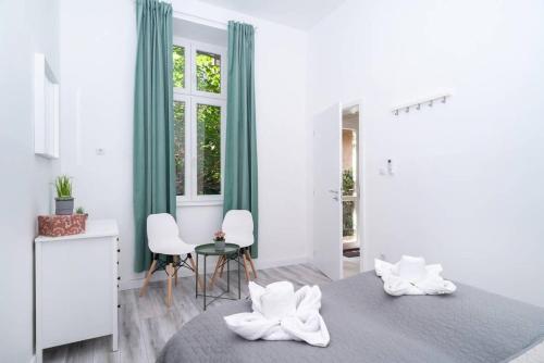 Central large airconditioned apartment - image 13