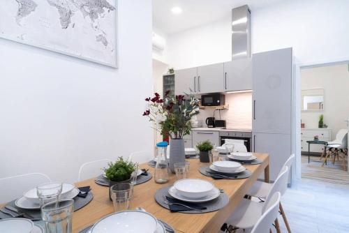 Central large airconditioned apartment - image 14
