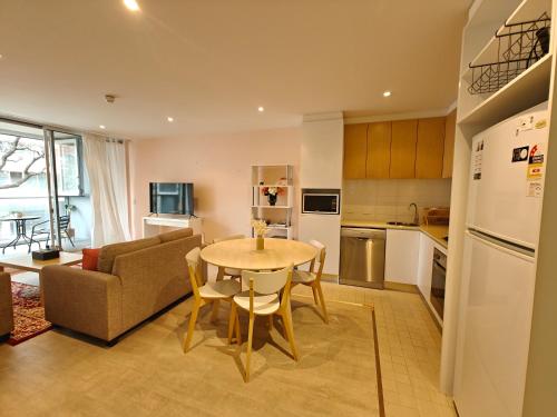 Luxury 2BR apartment in the heart of CBD, Adelaide