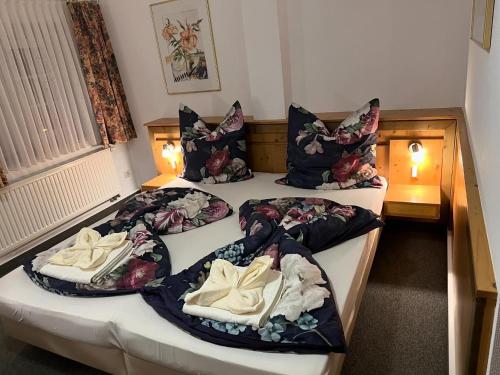 Attikos Hotel & Restaurant in Λένγκενφελντ