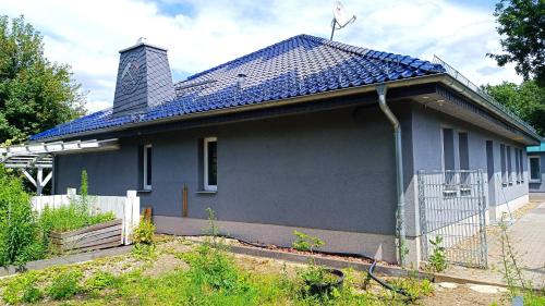 Exterior view, 2-Zimmer Wohnung, Parkplatz und Terrasse, Nah A10 und Berlin in Petershagen/Eggersdorf
