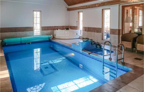 Swimming pool, Amazing Home In Kopingsvik With Sauna in Kopingsvik