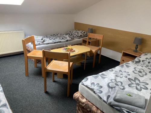 1 double bed