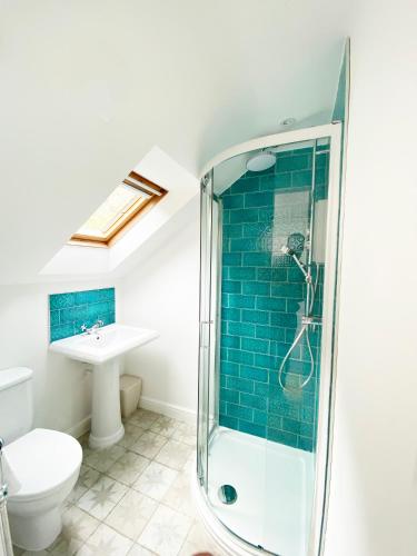 Tolcarne Beach Apartments - image 14
