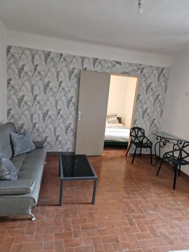 Une chambre Salle de bain Wi-Fi chambre d'hôte Bédarrides
