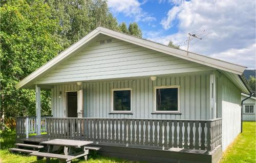 . 2 Bedroom Stunning Home In Dovre