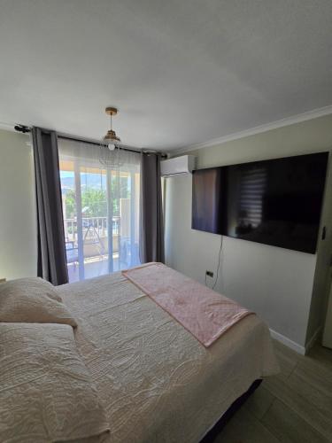 Hermoso y equipado Departamento con wifi y aire acondicionado in Mačali
