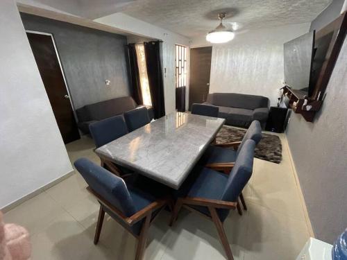 Casa en coto privadoCerca aeropuerto y clínica180 in Concepción del Valle, Mexico