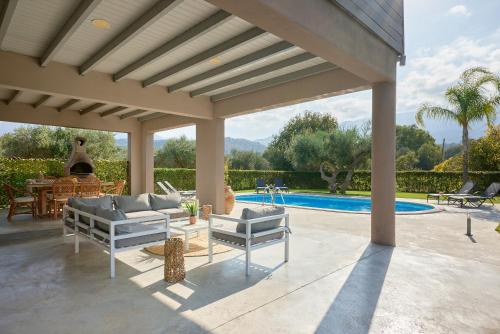 Facilities, Villa Felenia in Fres