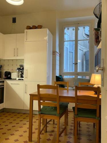 Central two-bedroom apartment, Ginebra (foto 10)