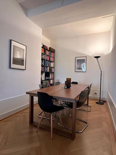 Central two-bedroom apartment, Ginebra (foto 9)