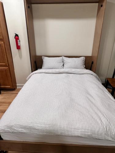 10Min to NYC - 2BR/2.5Bath-3Beds-Free Parking-No Chores in Hoboken, USA