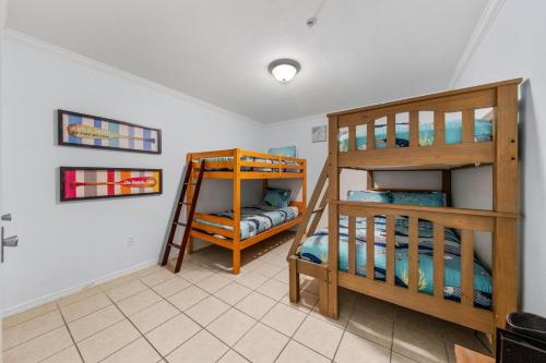 Las Terrazas 4B By Padre Getaways - image 13