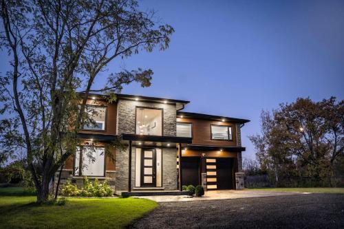Riverfront Retreat Modern Home w Sauna and Hot Tub