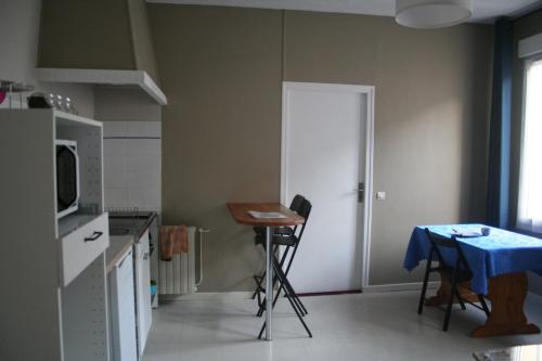 T2 centre ville de Dreux - Entrée autonome - Location saisonnière - Dreux