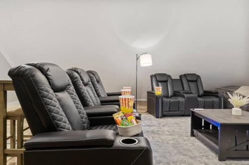 Home Theater Suite in Park Ave Neighborhood in Rochester, USA