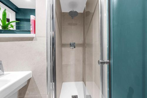 Stylish Modern Apartment Central Manchester, Manchester (photo 7)