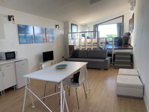 . LOFT CAL XURIGUER