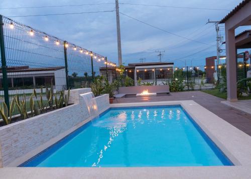 Úszómedence, Amaia Beach House in El Chirú