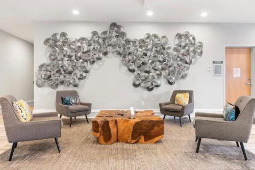 Lavish 1 Br Unit W Rooftop Pool & Gym Access in Philadelphia, USA