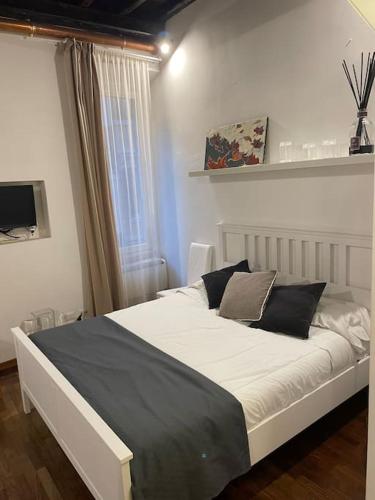 Tata Home Monti, Roma (foto 5)