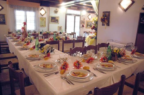 Étterem, Hotel Bruna in Lizzano in Belvedere