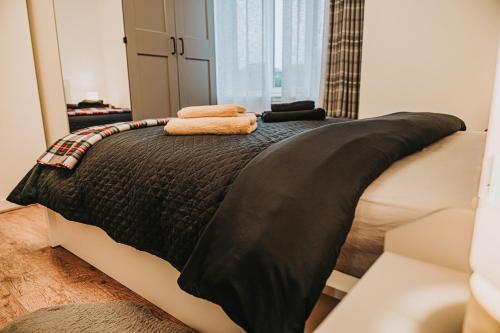 Large bedroom, close to Airport and City Centre, Edynburg (zdjęcie 9)