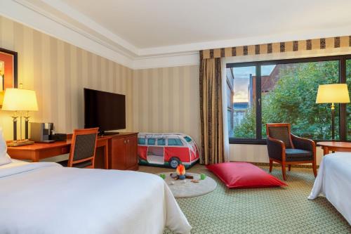 Hotel Berlin Central District - image 10