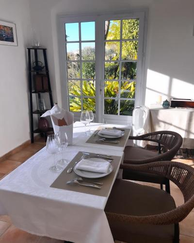 บริการและสิ่งอำนวยความสะดวก, les petites terrasses in กราส