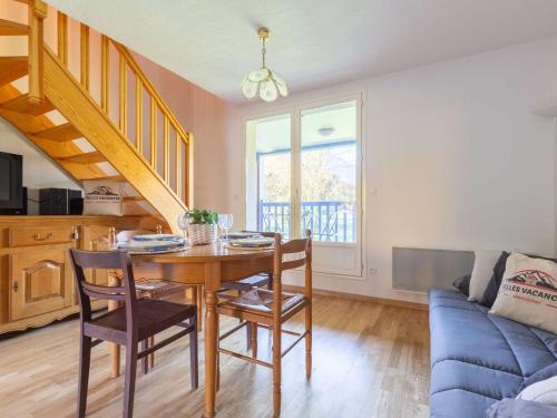Duplex 6 pers avec balcon et parking à Bourisp - FR-1-296-507 (Duplex 6 pers avec balcon et parking a Bourisp - FR-1-296-507) in Bourisp