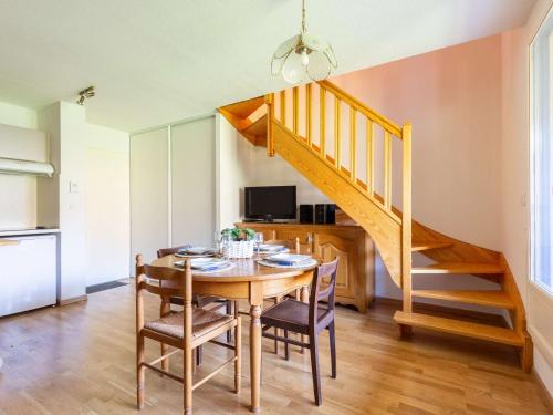 Duplex 6 pers avec balcon et parking à Bourisp - FR-1-296-507 (Duplex 6 pers avec balcon et parking a Bourisp - FR-1-296-507) in Bourisp