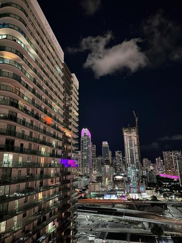 Shared Loft with City View, Gym, Pool in Downtown in Miami, USA
