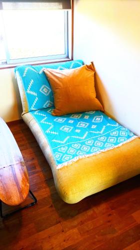 2 twin beds