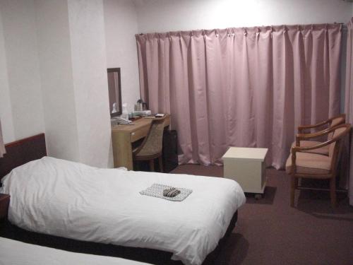 Akakura Yours Inn - Tap to explore photos