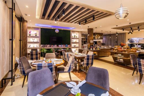 Ресторан, BON Hotel Delta  in Warri