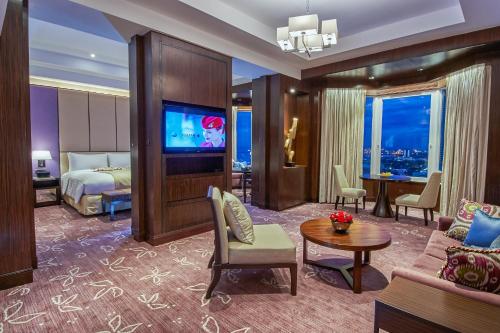 Facilities, Diamond Hotel near Intramuros & Rizal, Bagumbayan Light & Sound Museum