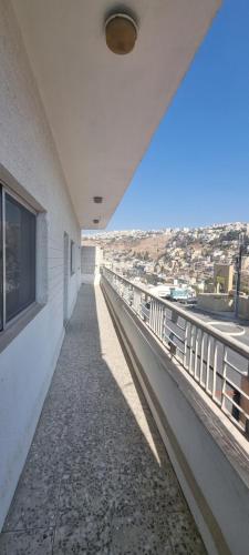 Varanda/terraço, Nights of the Orient Guesthouse in Salt