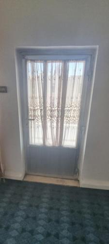 Varanda/terraço, Nights of the Orient Guesthouse in Salt