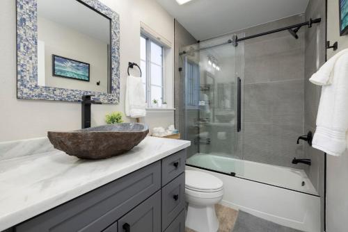 Oasis In The Desert W Heated Pool Fully Renovated, Las Vegas (photo 10)