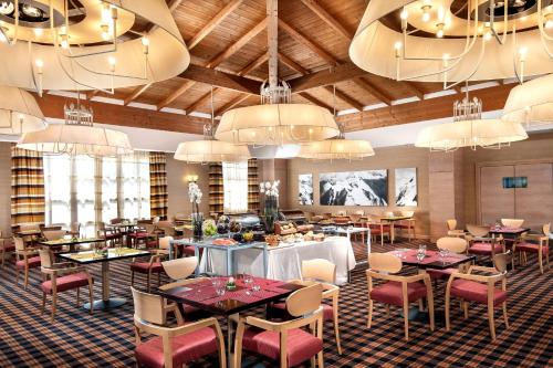 Sheraton Parco De' Medici Rome Hotel - image 5